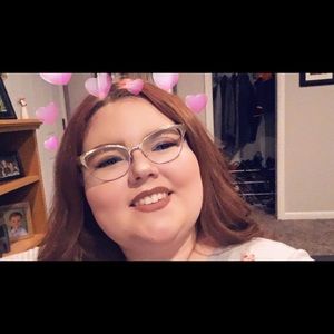 Meet your Posher, Corinne